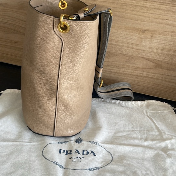Prada Vitello phenix cammeo leather stripe strap bucket bag crossbody purse 🤎 - Picture 3 of 16